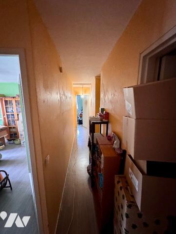 Appartement T3 à rénover de 69m² à proximité immédiate collège, lycée commerce, douane...