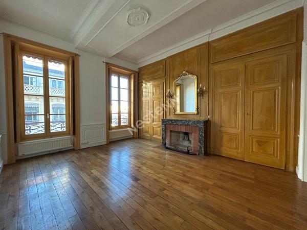 Lyon 6 / Foch Appartement T3 de 86,78 m² - Garage + cave