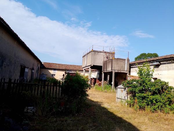 Entre Bordeaux et Cognac-Angoulème - Grande propriété viticole