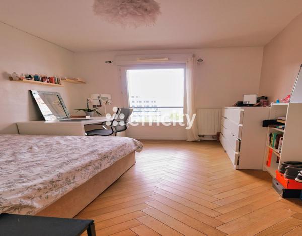 Appartement 4 pièces - 93 m² Bien prestige