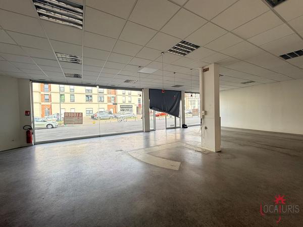 Local commercial Margny les Compiegne (60280) - 148 m2