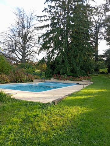 Belle Maison de Maître   : espace et jardin de rêve !