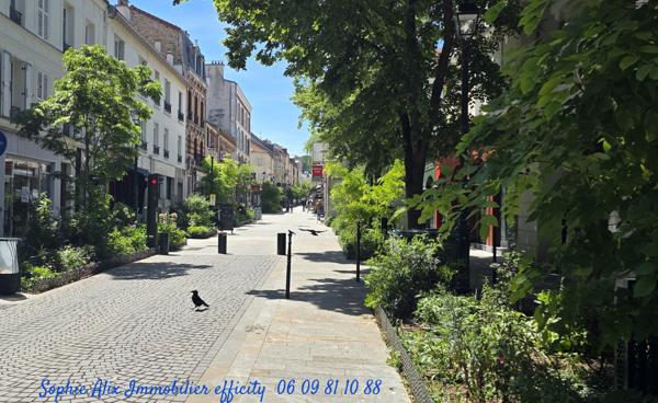 Fonds De Commerce
        
        - 84 m² 85 000 € *