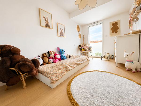 Maison
         6 pièces
        - 142 m² Bien prestige 847 600 € *