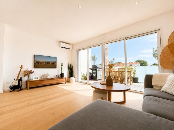 Maison
         6 pièces
        - 142 m² Bien prestige 847 600 € *