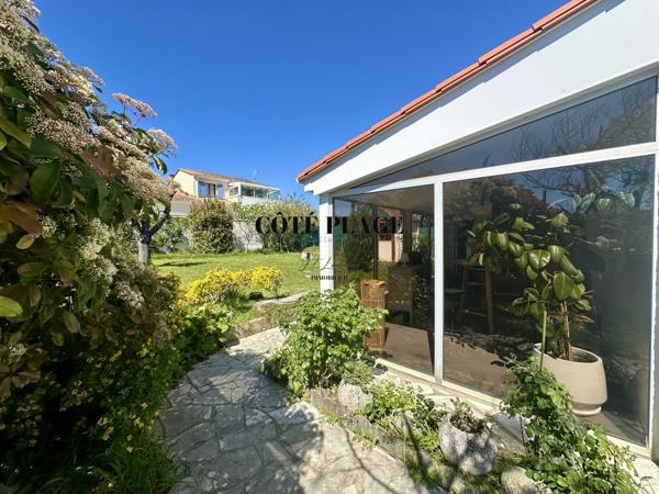 Vaux-sur-Mer (17640) VAUX /MER MAISON RÉNOVÉE AU PRIX DE 580 000 € FAI