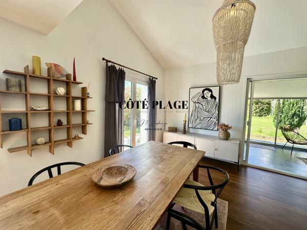 Vaux-sur-Mer (17640) VAUX /MER MAISON RÉNOVÉE AU PRIX DE 580 000 € FAI