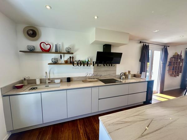 Vaux-sur-Mer (17640) VAUX /MER MAISON RÉNOVÉE AU PRIX DE 580 000 € FAI