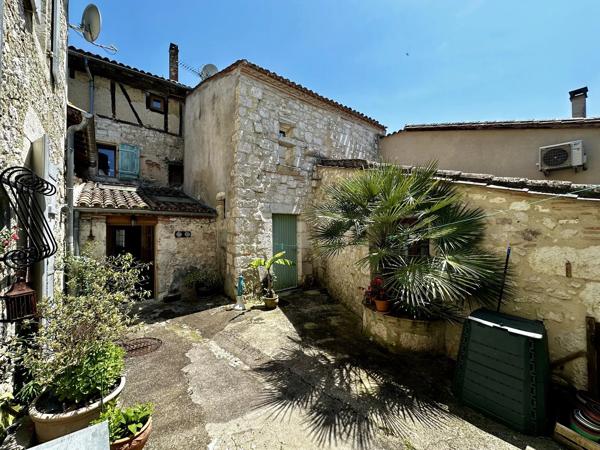 Charmante maison en pierres à Eymet