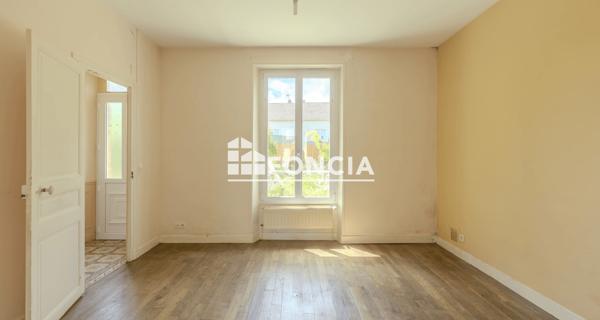 À vendre Maison 5 pièces 78 m² - Connerré 72160