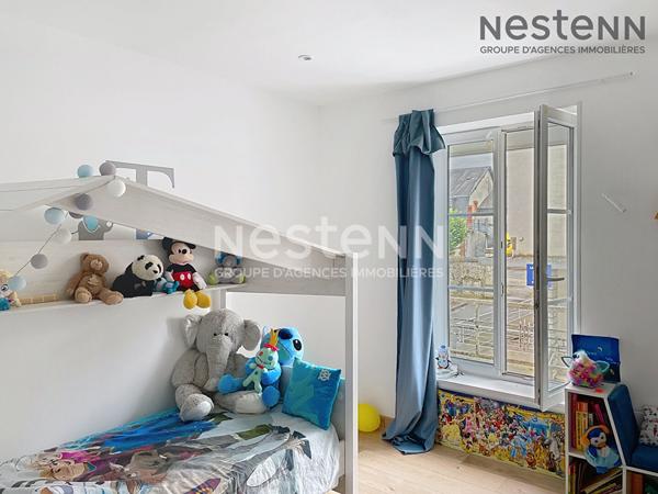 COUP DE COEUR ! Maison de bourg 4 chambres - Belle pièce de vie - Terrain clos avec dépendances