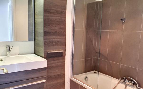 Appartement à louer    3 pièces •  Cagnes-sur-Mer