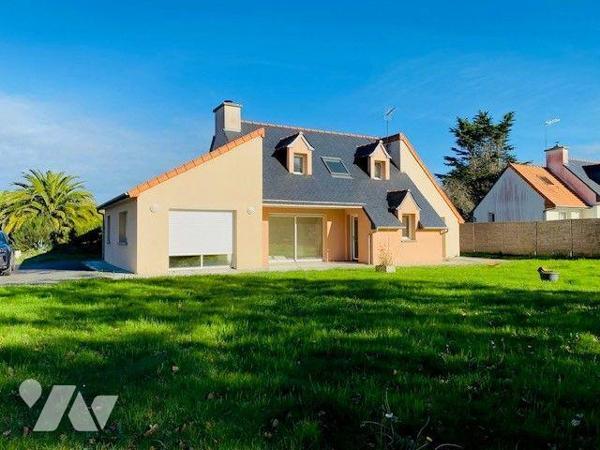 A vendre à Trégastel (22730) en Côtes-d'Armor (22), une maison construite en 2018, d'une surfac...