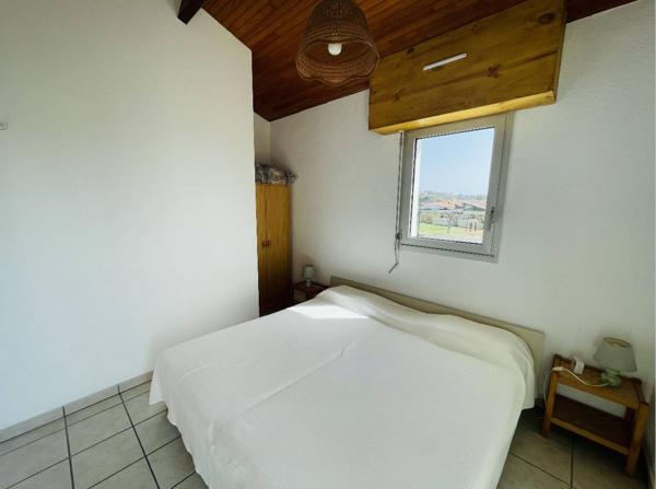 Appartement de deux chambres avec place de parking, en bord de mer à Biscarrosse