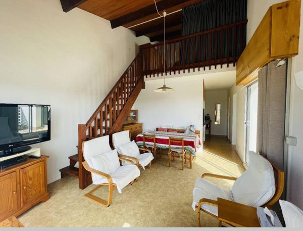 Appartement de deux chambres avec place de parking, en bord de mer à Biscarrosse
