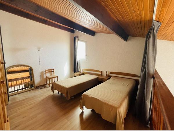 Appartement de deux chambres avec place de parking, en bord de mer à Biscarrosse