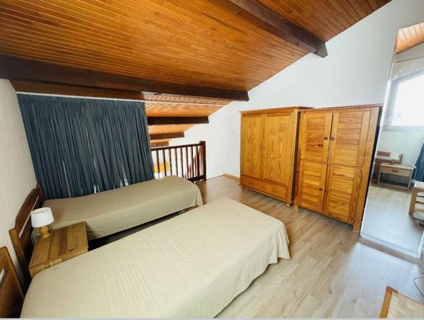 Appartement de deux chambres avec place de parking, en bord de mer à Biscarrosse