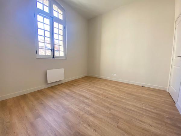 NARBONNE - Appartement T2 rénové - Quai Dillon