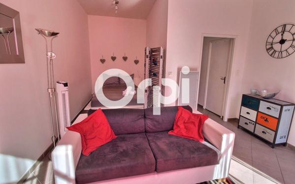 Appartement à vendre    1 pièce • 35 m2 Marseille 1