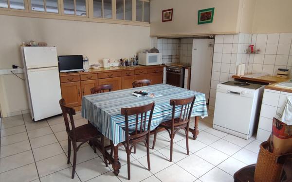 Maison à vendre    5 pièces • 240 m2 Vic-en-Bigorre