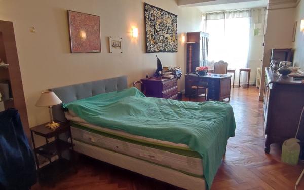 Maison à vendre    5 pièces • 240 m2 Vic-en-Bigorre