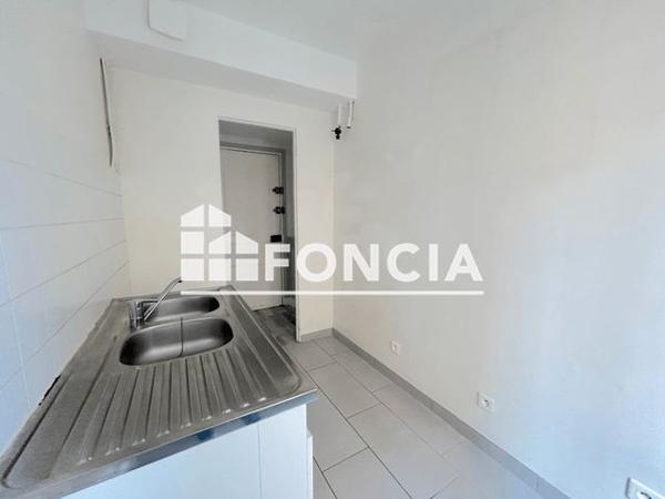 Location Appartement 3 pièces 48.44 m² - 13 AVENUE DU MARECHAL FOCH Neuilly Plaisance 93360