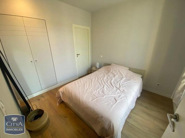 Appartement à louer 2 pièces 44.46m² Toulon (83000)