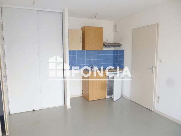Location Appartement 2 pièces 28.17 m² - 99 RUE HUBERT CAILLER La Roche Sur Yon 85000