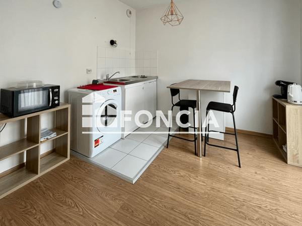 Location Studio meublé 33.27 m² - 149 RUE NATIONALE Cholet 49300