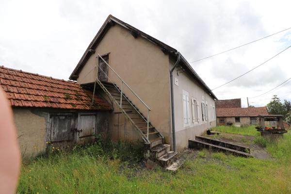 Maison Lucenay Les Aix 2 pièce(s) 140 m2