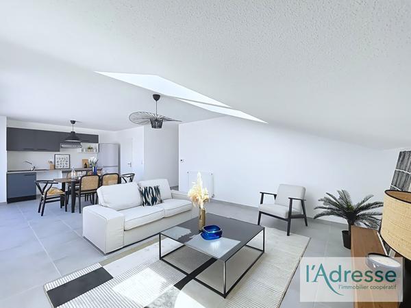 APPARTEMENT NEUF LIVRÉ IMMÉDIATEMENT :-) DERNIER ÉTAGE AVEC TERRASSE - CASTELGINEST