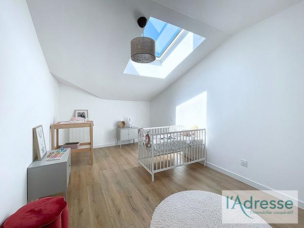 APPARTEMENT NEUF LIVRÉ IMMÉDIATEMENT :-) DERNIER ÉTAGE AVEC TERRASSE - CASTELGINEST