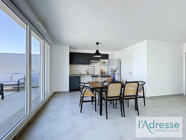 APPARTEMENT NEUF LIVRÉ IMMÉDIATEMENT :-) DERNIER ÉTAGE AVEC TERRASSE - CASTELGINEST