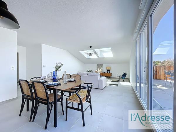 APPARTEMENT NEUF LIVRÉ IMMÉDIATEMENT :-) DERNIER ÉTAGE AVEC TERRASSE - CASTELGINEST