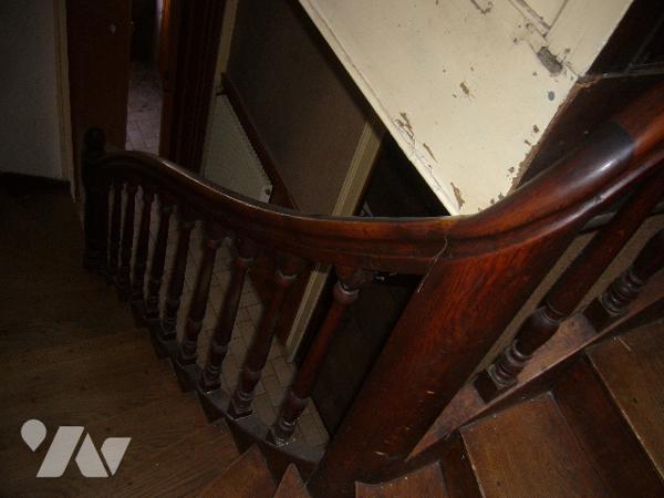 MAISON DE VILLE AU CENTRE DE LE MAYET DE MONTAGNE