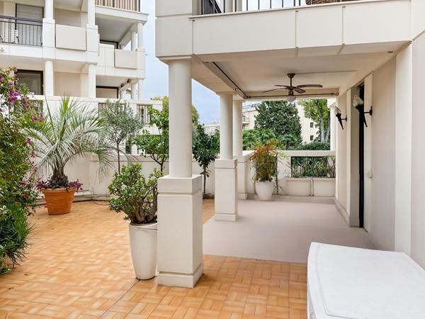 Appartement Cannes 3 pièces 67 m2 avec Terrasse et Garage - Résidence de Prestige, Cannes Petit Juas