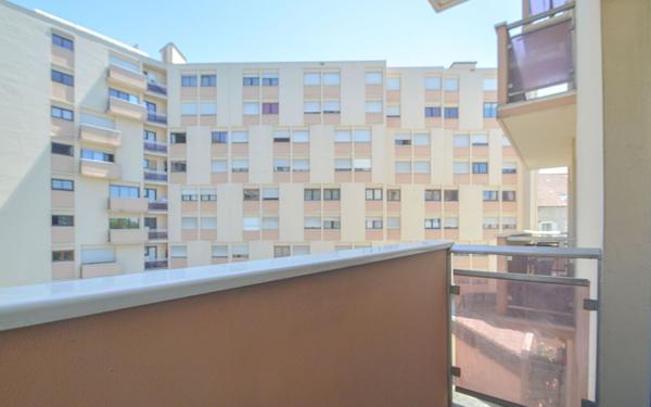 Appartement à louer    1 pièce •  Pau