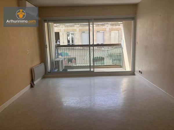 Vente                                                      Appartement
                        
                     3 pièces                      63 m2                     à Marmande