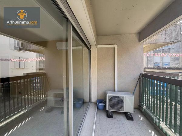 Vente                                                      Appartement
                        
                     3 pièces                      63 m2                     à Marmande