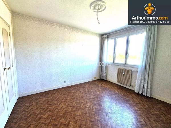 Vente Appartement 4 pièces 77 m2 à Lons-le-Saunier