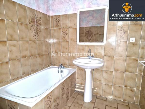 Vente Appartement 4 pièces 77 m2 à Lons-le-Saunier