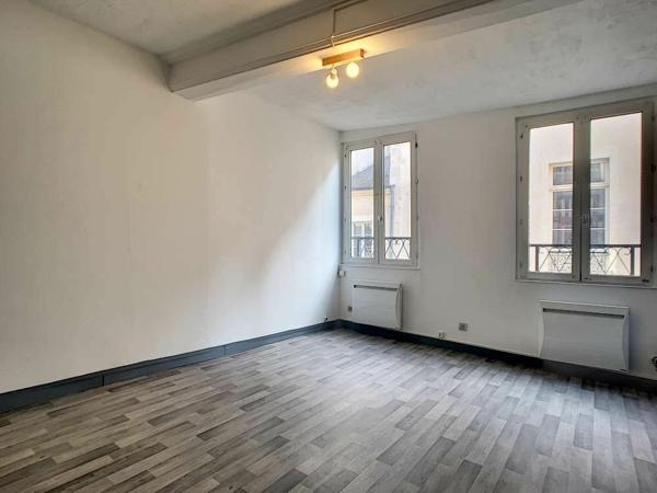 Appartement à louer    1 pièce •    Orléans
