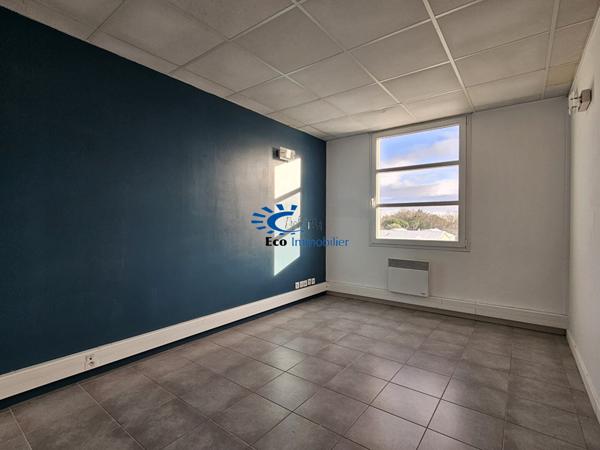 BUREAU / LOCAL PROFESSIONNEL - SAINT-VIVIEN  Saint vivien