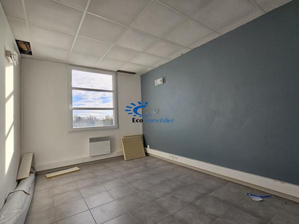 BUREAU / LOCAL PROFESSIONNEL - SAINT-VIVIEN  Saint vivien