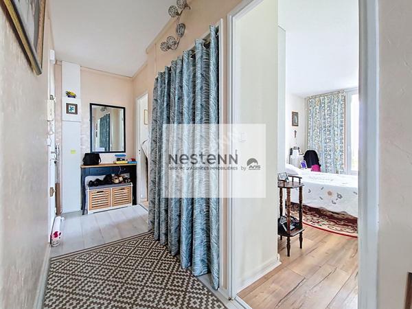 Grand appartement rénové avec vue imprenable sur Poitiers, à deux pas du Parc Mozart