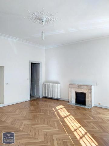 Appartement à louer 2 pièces 78.35m² Nîmes (30000)