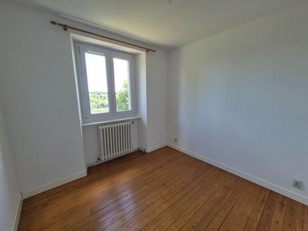 LANDIVISIAU- Maison 5 pièces Landivisiau