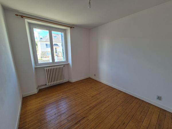 LANDIVISIAU- Maison 5 pièces Landivisiau