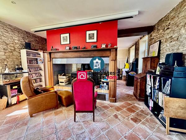 Votre agence "Propriétés-Privées .Com" vous propose :