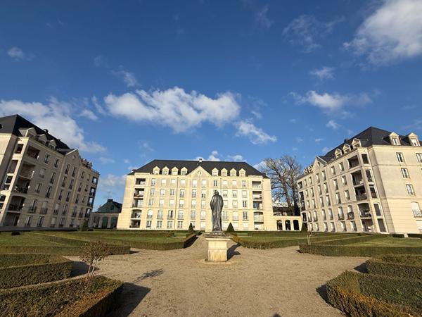 COURS SAINT DAMIEN/LES MAILLETS-T4+BALCON+PARKING+CAVE